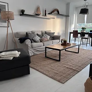 White Cozy Flat In Donostia Saint-Sébastien